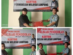 KEPALA PERWAKILAN MEDIA ONLINE PUBLIKASI PENDIDIKAN SERAHKAN KTA,SK,DAN SURAT TUGAS KEPADA ANGGOTA JURNALIS
