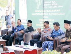 Mewakili Penjabat Bupati Tulang bawang Bapak Drs Qudrotul Ikhwan MM, Sekretaris Daerah ( Sekda) Tuba Ir Antoni MM Hadiri HUT BAZNAS ke-22