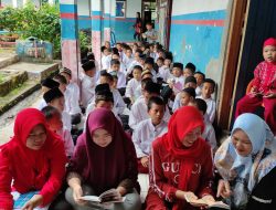 Sekolah dasar Negeri 02 muara pinang mengadakan giat baca Yasin di akhir pekan