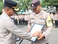 Kapolres Sampang Berikan Reward Anggotanya Yang Berhasil Tangkap Tahanan Rutan Kabur