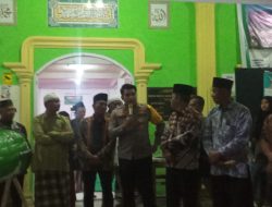 Berikan Bingkisan Di Pos PAM, Ketua Bhayangkari Polres Toba: Berikan Pelayanan Yang Terbaik Kepada Masyarakat Dan Pemudik