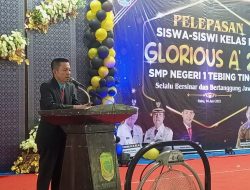 Sebanyak 268 kelas IX siswa/i SMP N 1 Tebing Tinggi, tahun ajaran 2022 – 2023 di lepas
