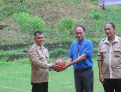 Sambut HUT-BAKORNAS Yang Kedua LSM-BAKORNAS DPD Kep. Nias Gelar Turnamen Bola Voli Plastik