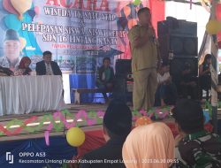 Sekcam dan jajaran lintang Kanan Menghadiri wisuda TK,PUD dan Pelepasan Siswa Siswi kelas VI SD 16