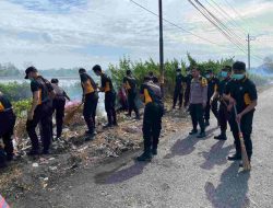Polres Sampang Gandeng TNI, Pemkab Dan Masyarakat Bersihkan Sampah Di Seluruh Wilayah Kabupaten Sampang