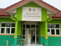 DIDUGA IJAZAH SISWA SISWI DI SMAN 1 MESUJI TIMUR DITAHAN KARNA BELUM MELUNASI PEMBAYARAN IYURAN SUMBANGAN DANA BULANAN KOMITE SEKOLAH