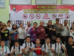 Wakapolres Toba Resmikan Kampung Tangguh Bebas Dari Narkoba