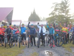 Jaga Kesehatan, Kebugaran dan Ke Kompakan, Kapolres Toba Gelar Gowes Bersama Forkopimda