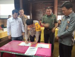 Kapolres Toba Ikuti Rapat Sosialisasi dan Penandatangan Nota Kesepakatan Penertiban APK Pemilu Tahun 2024