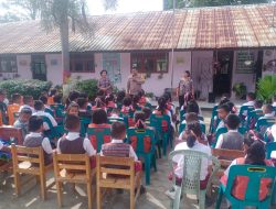 Ini Cara Polsek Porsea Berikan Penyuluhan Tertib Berlalulintas dan Cegah Kenakalan Remaja Di SDN 173643 Pangombusan