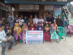 Pemdes Muara Pinang Lama Salurkan BLT-DD Kepada 20 KPM