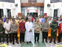 Polres Tulang Bawang Bersama Stakeholder Pantau Sejumlah Gereja Pada Misa Malam Natal 2023