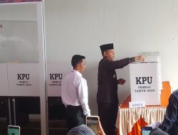 Pj Bupati Empat Lawang Lakukan Simulasi Pencoblosan Jelang Pemilu 2024