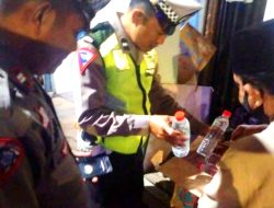 Polsek Simokerto berhasil mengamankan 130 botol miras