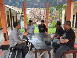 Akibat Tawuran Seorang Pemuda Di Bina Jalan Bebek Keliling Polsek Simokerto