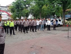 Jelang Pemilu 2024 Kapolsek Simokerto Beri Arahan Penting Ke Anggotanya Saat Apel Jam Pimpinan