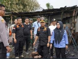 Pj. Bupati Ikut Prihatin dan Berikan Sembako