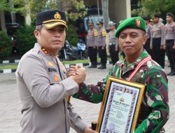 Kapolres Nganjuk Berikan Penghargaan atas keberhasilan 3 pilar Kecamatan Wilangan ( Danramil, Kapolsek dan Camat), Para Kades dan Para Ketua Perguruan Silat se- Kecamatan Wilangan