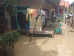 Ratusan Rumah di Desa Rambatan Kulon Indramayu Terendam Banjir