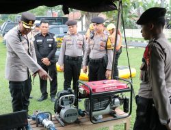 Kesiapan Hadapi Cuaca Ekstrem, Kapolres Tulang Bawang Cek Peralatan SAR