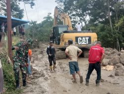 Respon Cepat Kodim 0210/TU Turun Langsung Ke Lokasi Longsor di Desa Tipang Kecamatan Baktiraja