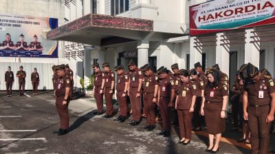 Kejari Toba Melaksanakan Upacara Peringatan Hari Anti Korupsi Sedunia Tahun 2025