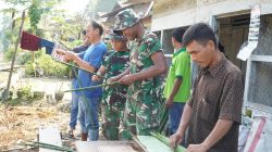Satgas TMMD Kodim 0210/TU Bantu Warga Mendirikan Tenda Pesta Pernikahan
