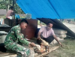 Momen Kebersamaan Prada Kevin Bantu Warga Siapkan Konsumsi di Lokasi TMMD