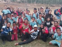 Ferli Ahmad Wahid Kiper Kompetisi sepak bola tingkat Kecamatan Sekolah Dasar Negeri SDN 2 Pendopo meraih juara 1 dalam rangka meriahkan HUT RI ke 81